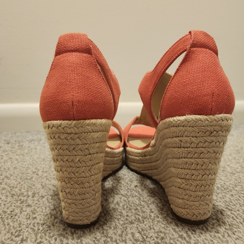 Michael Kors espadrille canvas wedges NWOT - Picture 5 of 5